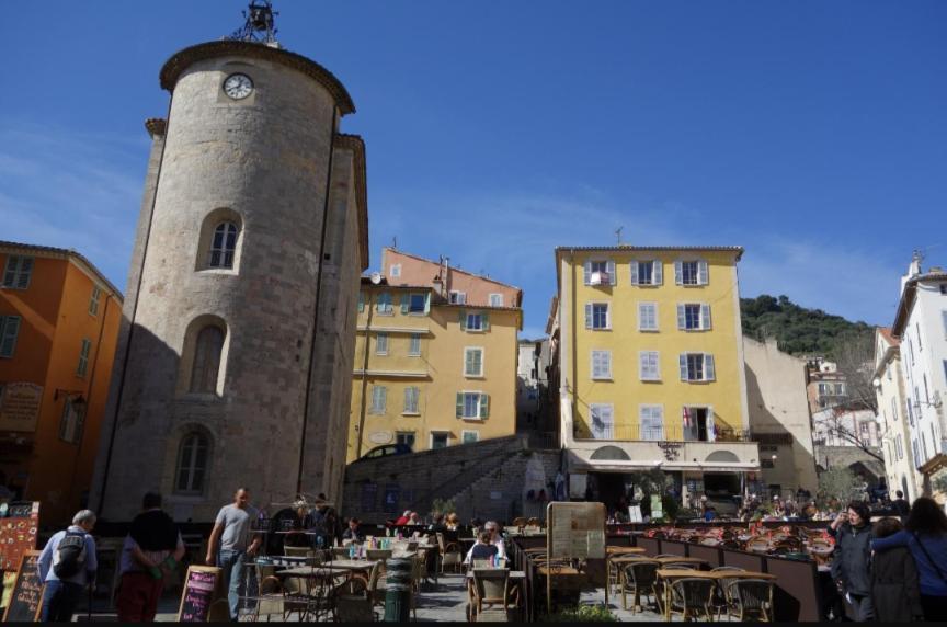 Superbe T2 Proche Des Plages Et Des Commerces Йер Экстерьер фото